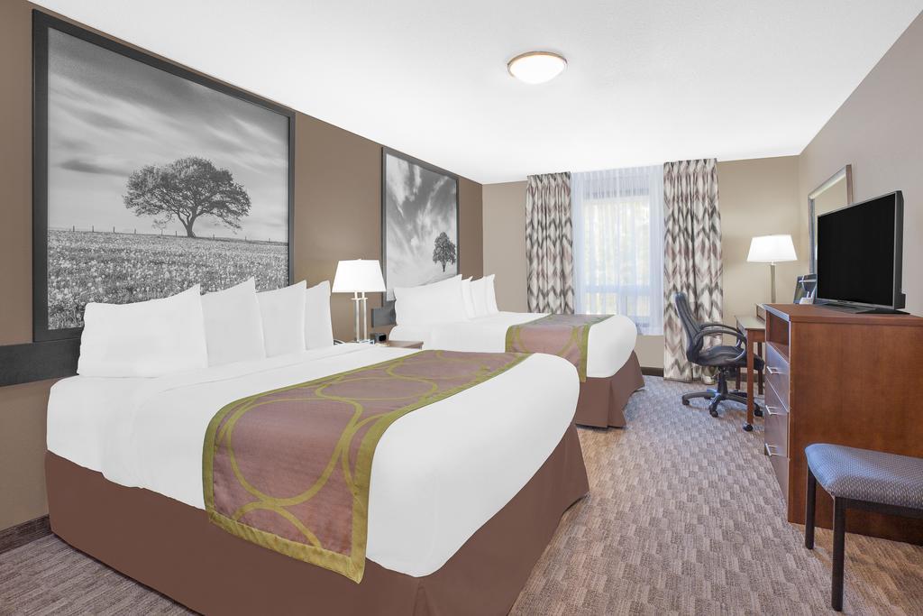 Super 8 By Wyndham Athabasca Ab Hotel Ngoại thất bức ảnh
